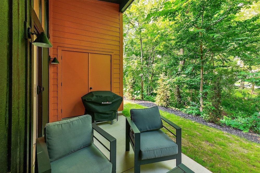 500 House - Unit A 1 Bedroom Townhouse