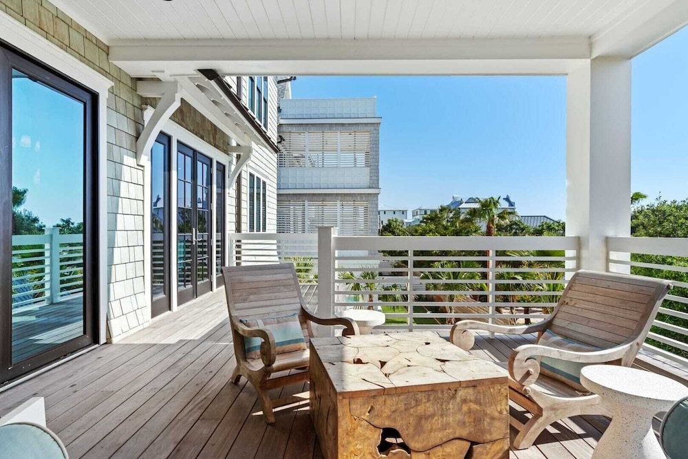 Endless Summer by Avantstay Oceanview, Private Pool, Golf Cart