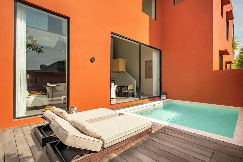 Five Stories - Luxury Villa Retreat