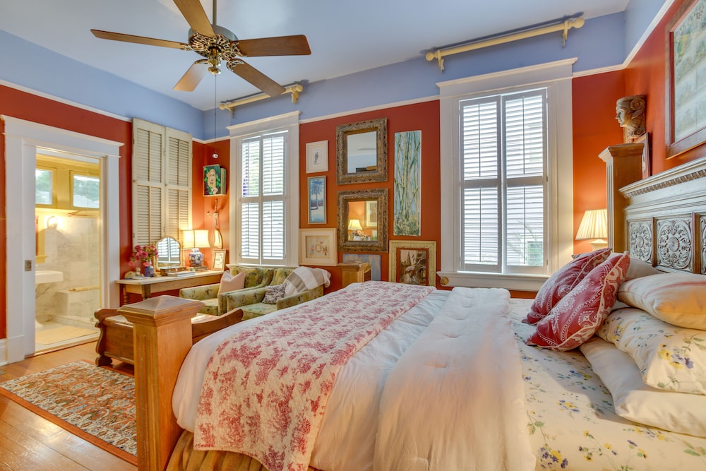 New Orleans Vacations - Lavish New Orleans Haven w/ Private Pool! - Property Image 24