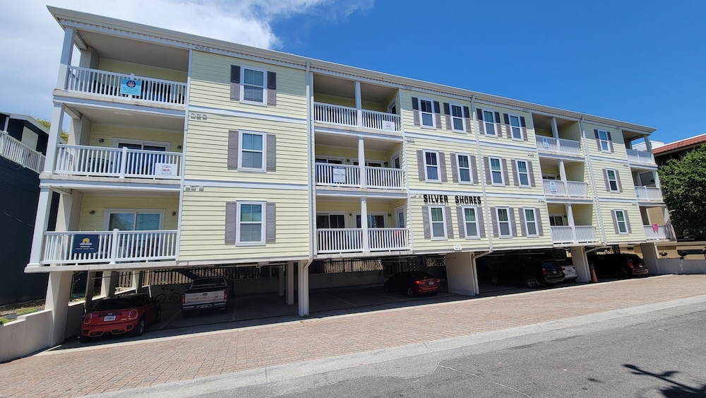 Silver Shores by Tybee Vacation Rentals