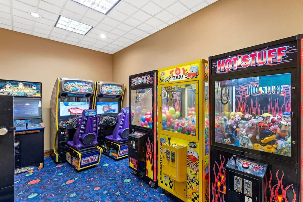1BR Free Shuttle to Disney Parks