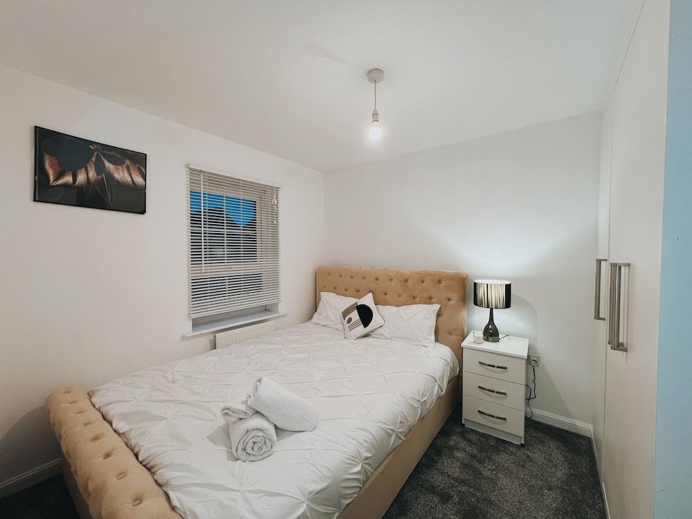 Cozy Windmill House in Smethwick view 3