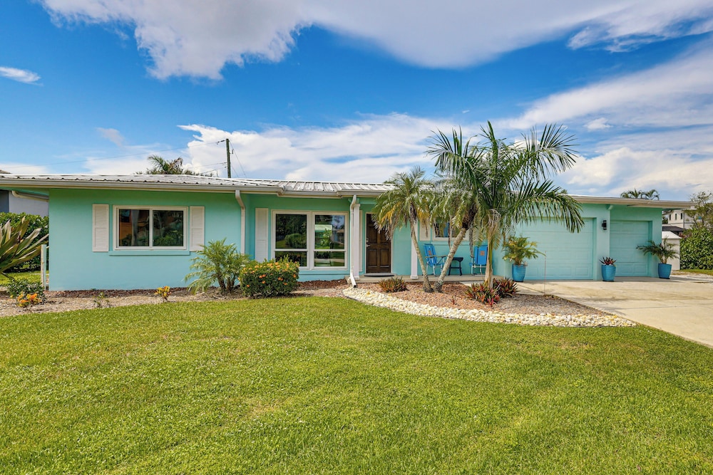 Waterfront Retreat w/ Boat Dock & Yard in Ft Myers