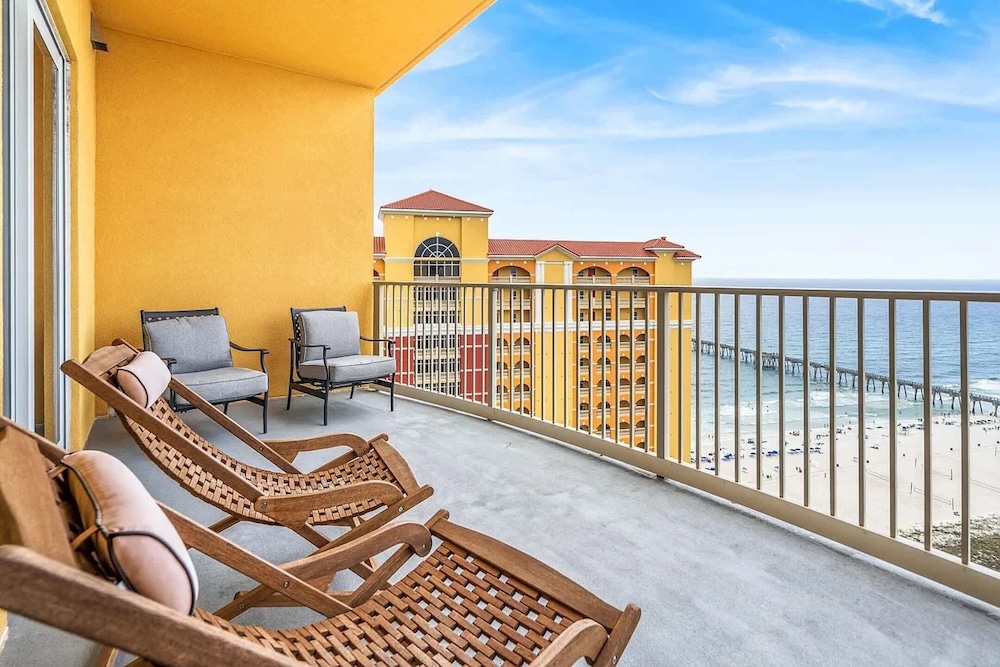 Salt and Shore Escape Sleeps 7