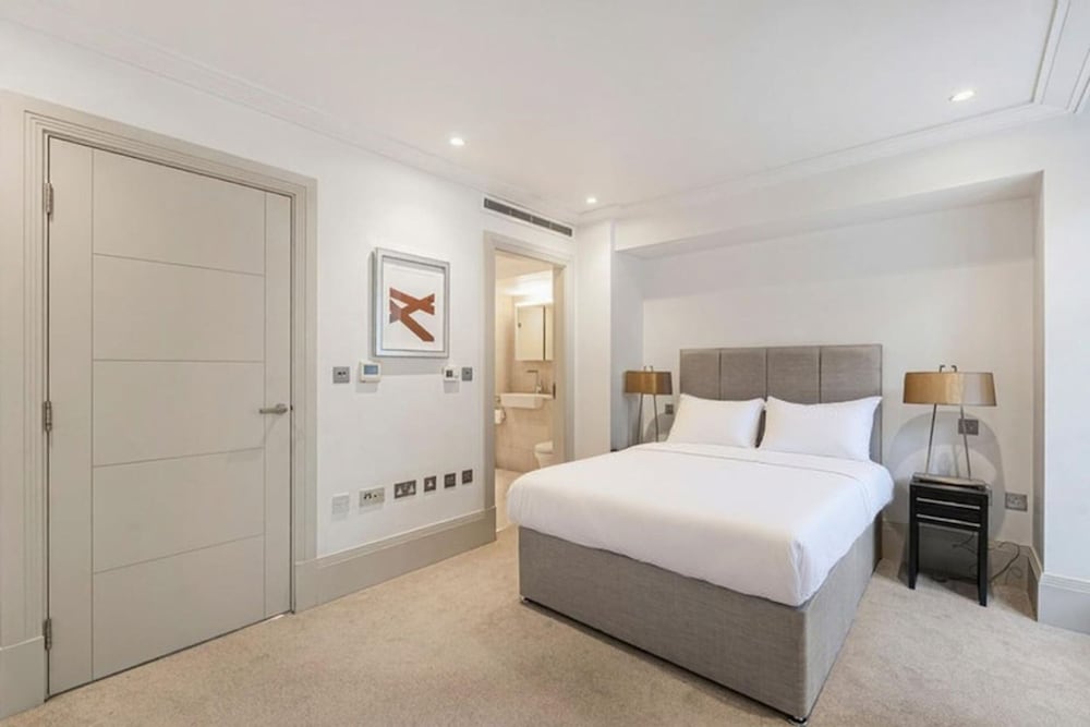 Luxury Park Lane Apartment - Opposite Hyde Park