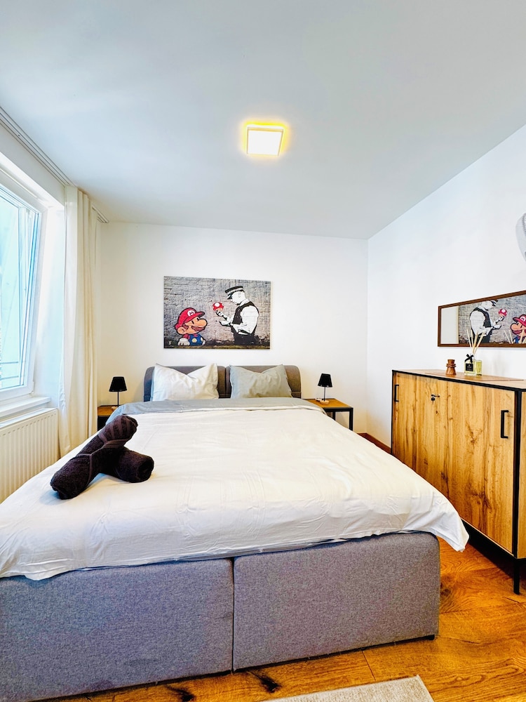 Cozy 5BR Apartment Near Kaufpark