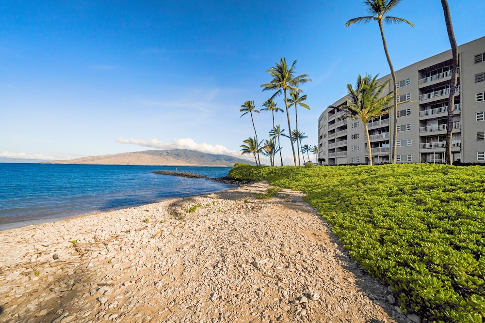 Menehune Shores 421 2 Bedroom Condo