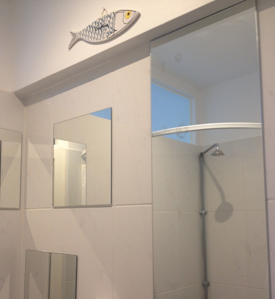 Santos Hostel - Lisbon
