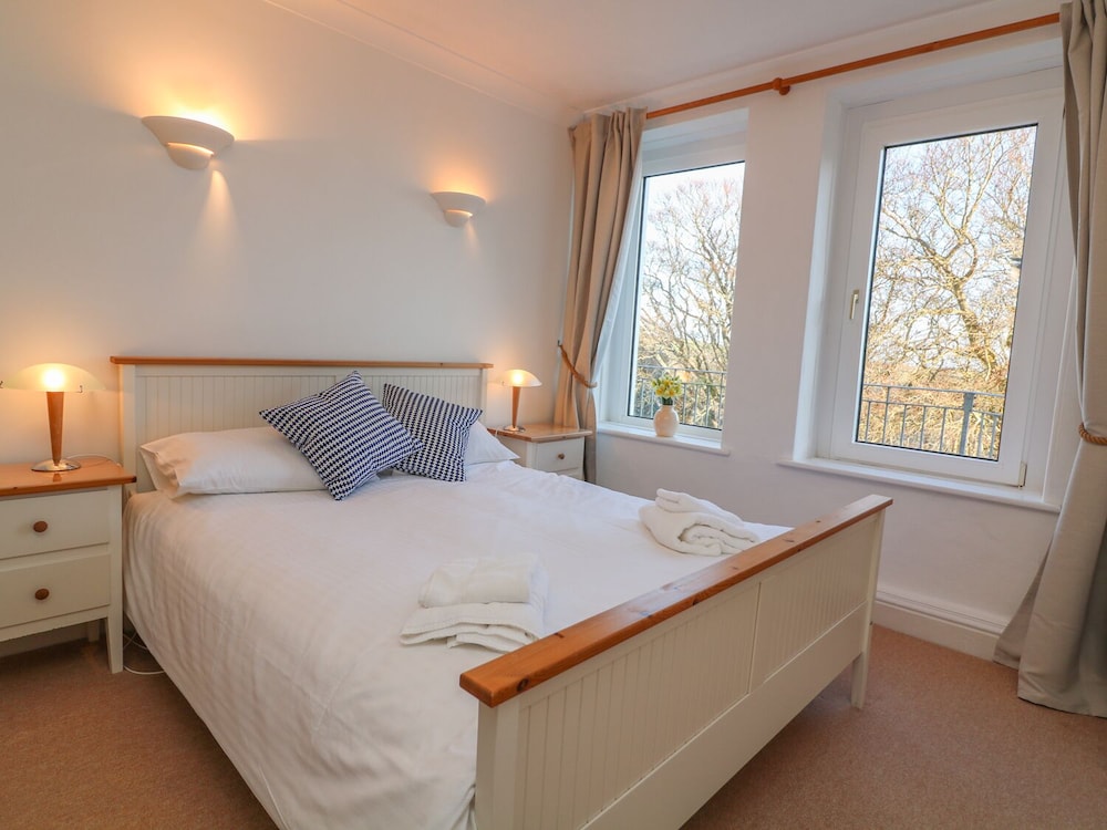 3 Melbury view 3