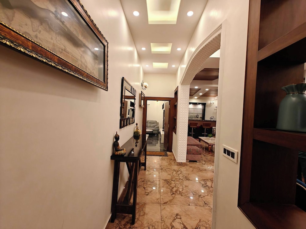 The Paradise - Luxury 3BR Villa Near the Airport in Dehradun