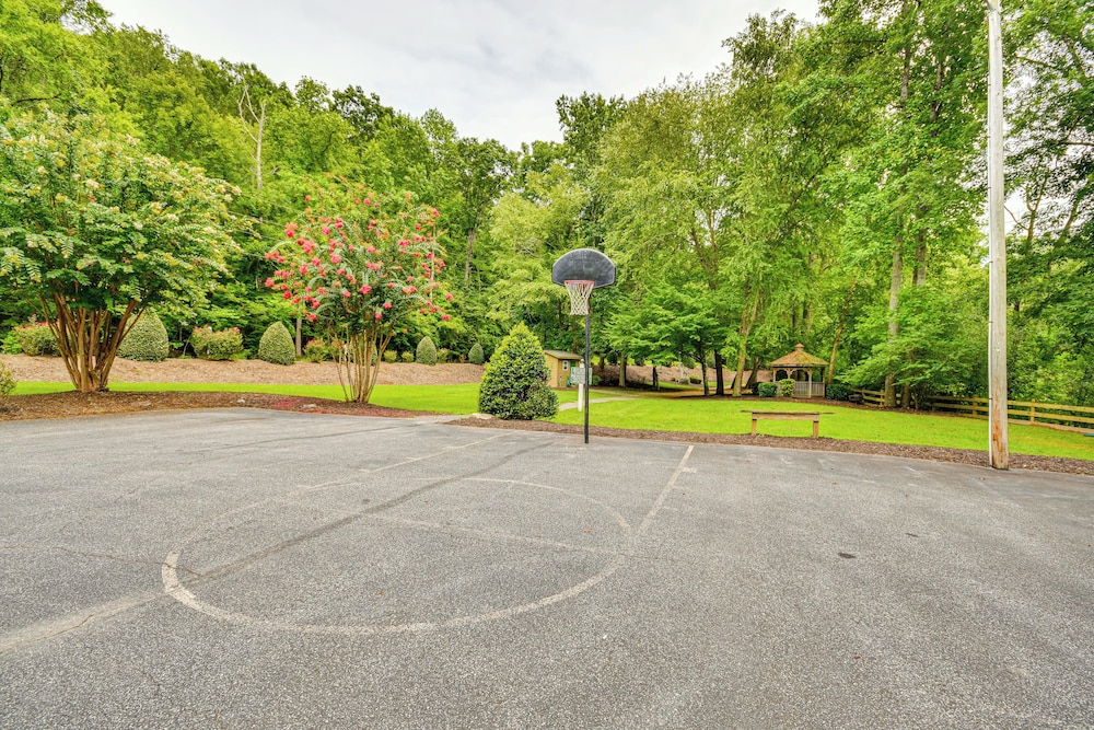 Riverfront Rutherfordton Retreat w/ Fire Pit!