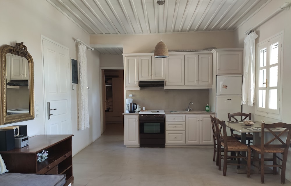 Porto Koundouros Beach and Villas