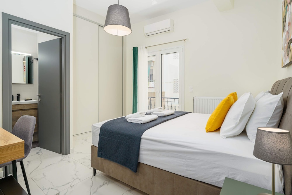 Zografou Bright Getaway - Athens City Escape