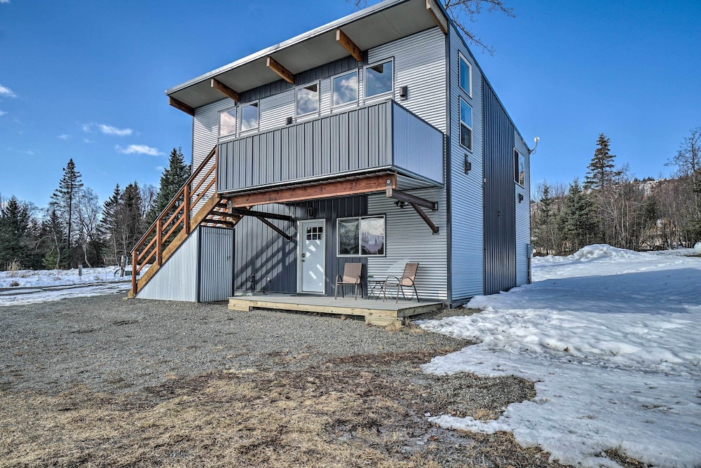 Homer Vacations - Pet-friendly Duplex w/ Northern Lights Aurora View - Property Image 6