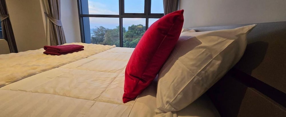 Sea View Room Luxury Amenities