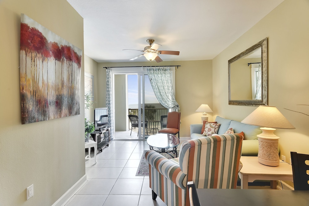 Grand Panama Beach Resort by Book That Condo