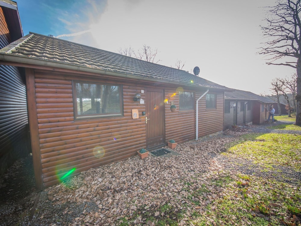 Ardennes Chalet Near Somme-leuze With Terrace