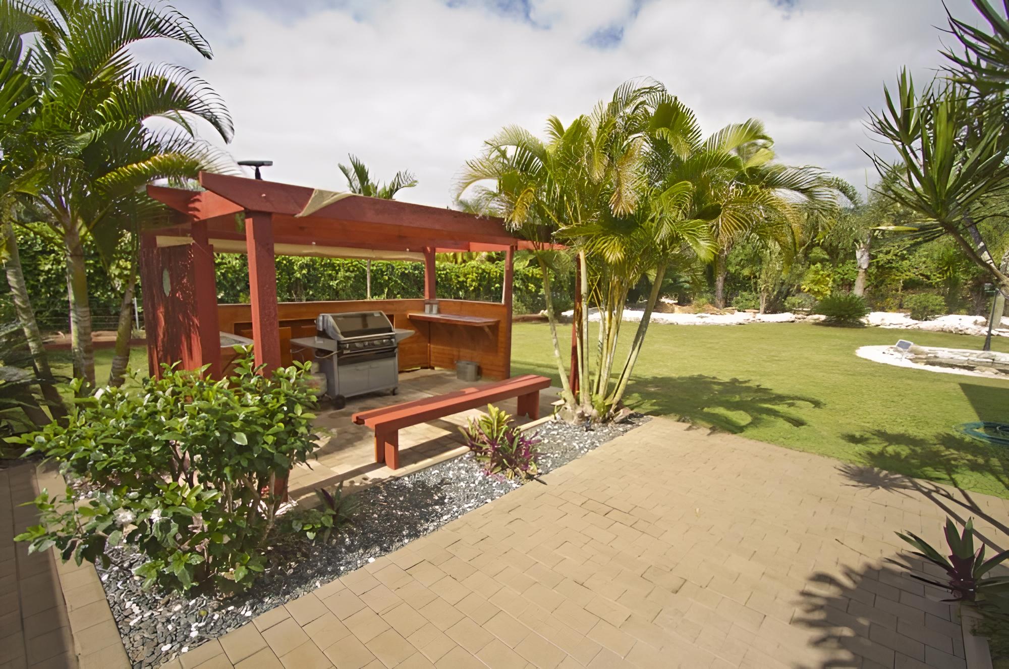 Rarotonga's Fishing Lodge - GT's