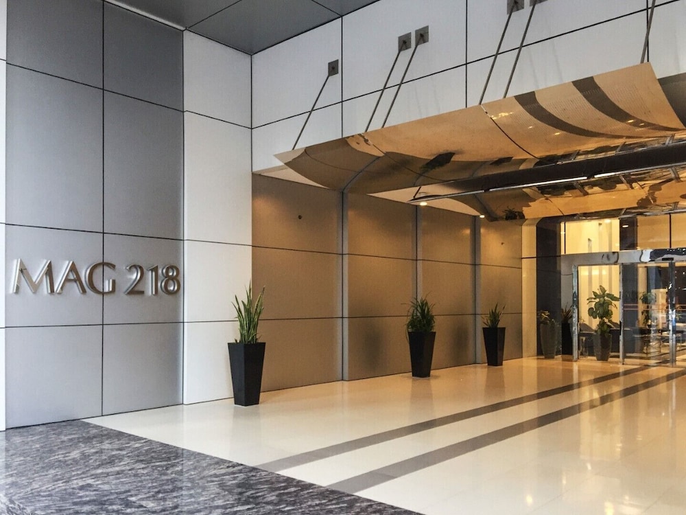 Luxury Living in This Stylish 2BR in Dubai Marina
