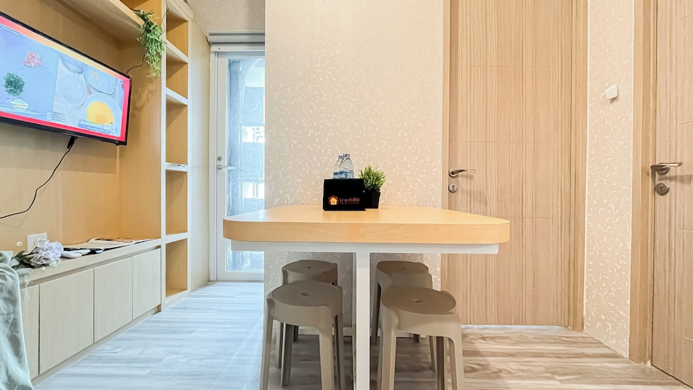Minimalist Wooden Tone 2Br At Tokyo Riverside Pik 2 Apartment