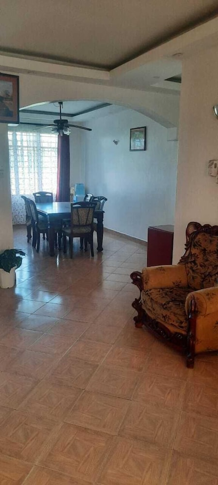 Lux Suites Shiv Apartments Nyali Cinemax