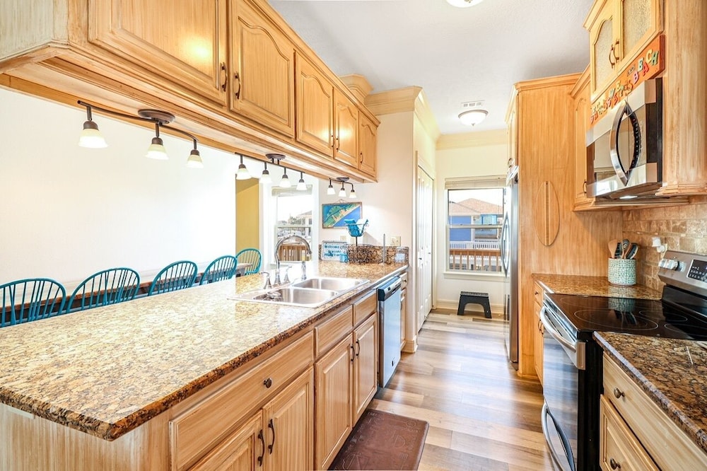 Seaside Merryment 4 Bedroom Home
