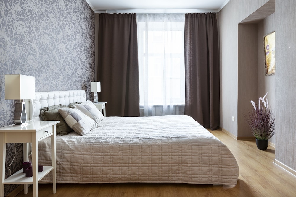 Home4day Central Apartment on Nevsky Prospekt