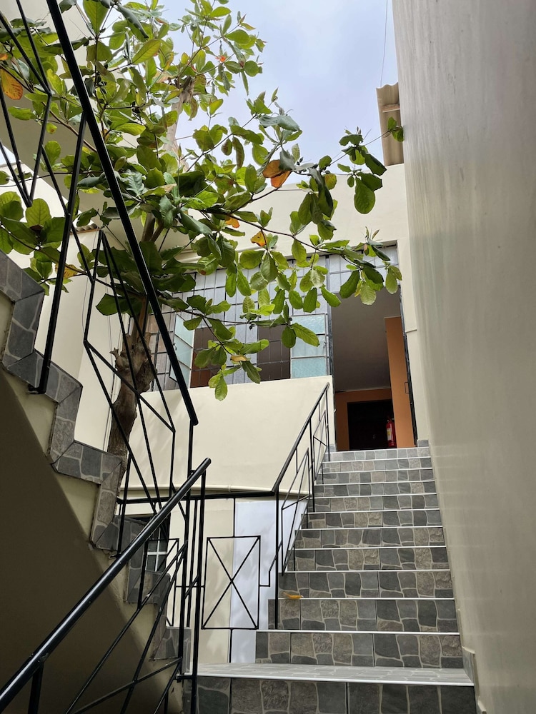 Hotel Calmelia
