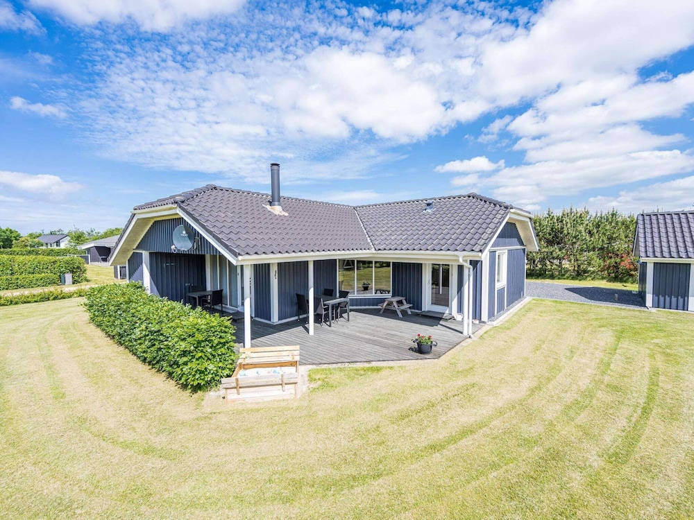 6 Person Holiday Home in Tarm
