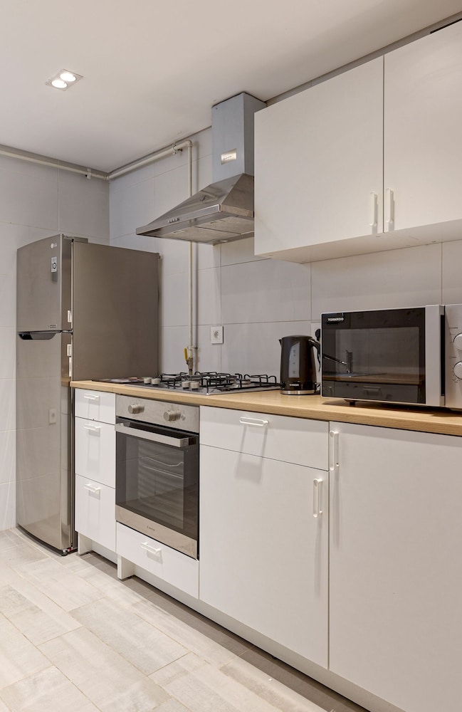 Vesta - Luxury Apt- 2Br - CFC XV