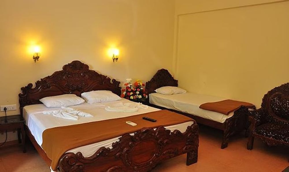FabExpress Dennis Baga Resort With Swimming Pool view 4