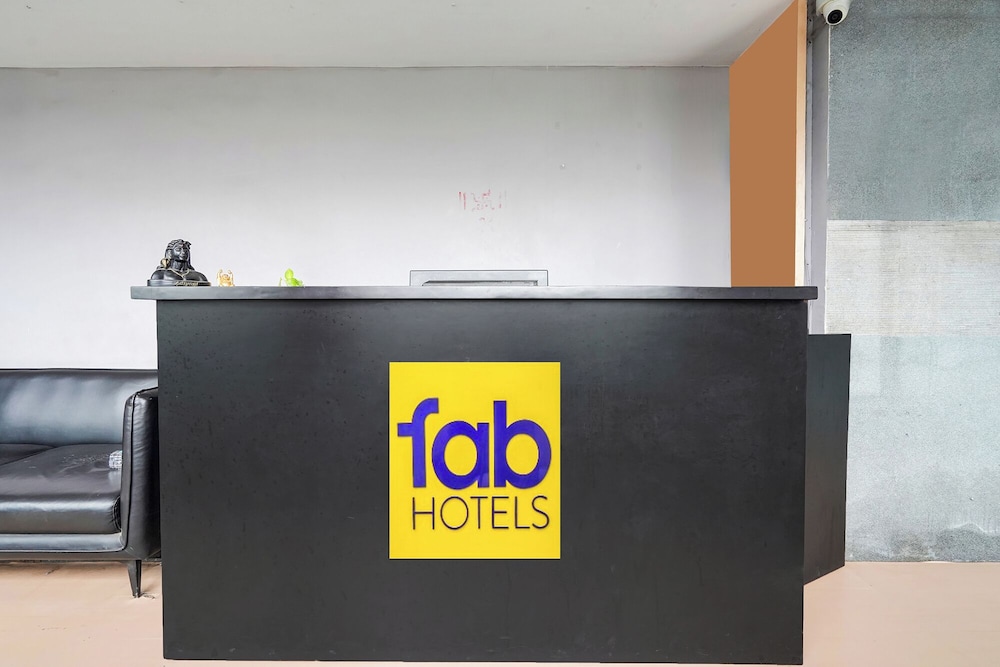 Fabhotel The Park View
