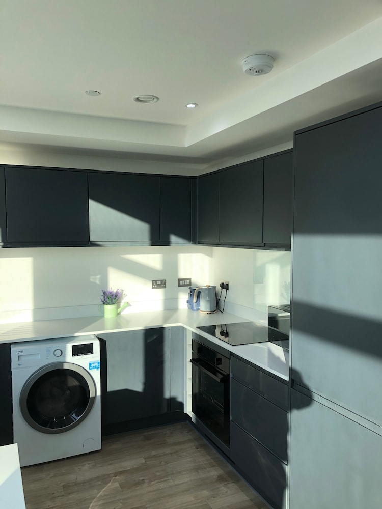 Central Trafford Apartment Free Parking