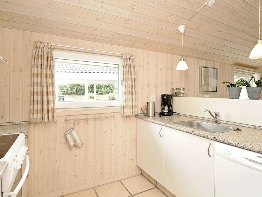 6 Person Holiday Home in Oksbol-by Traum