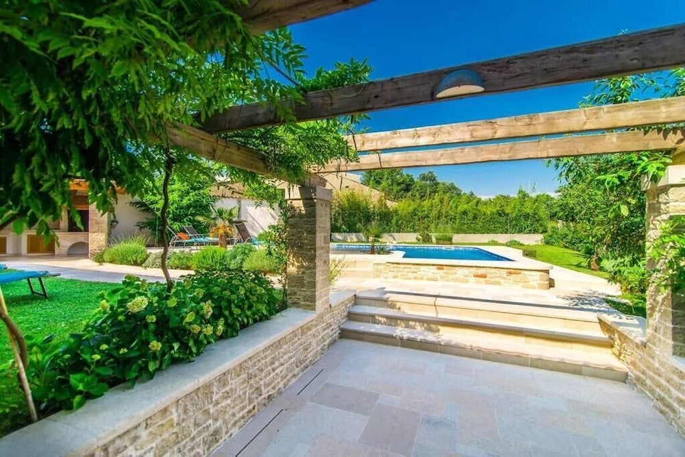 Villa Benina Rossa 2 view 5