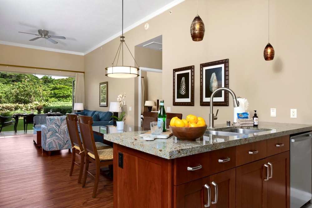 Honua Kai Konea 2 Free Rental Cars KBM Resorts Easy Pool Access 2 Units, 4 Bedrooms Ml-1955