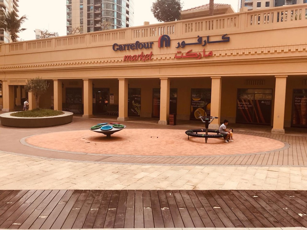 Pelicanstay Seaview Suites in JBR Walk