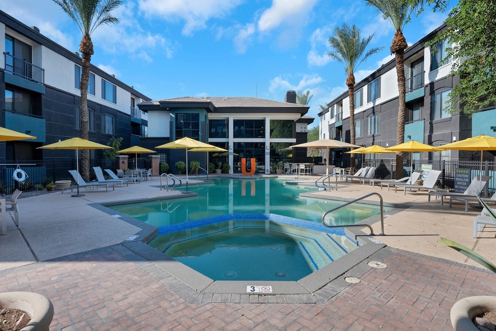 Central Relaxing 1br Phoenix Retreat Near Airport 1 Bedroom Apts