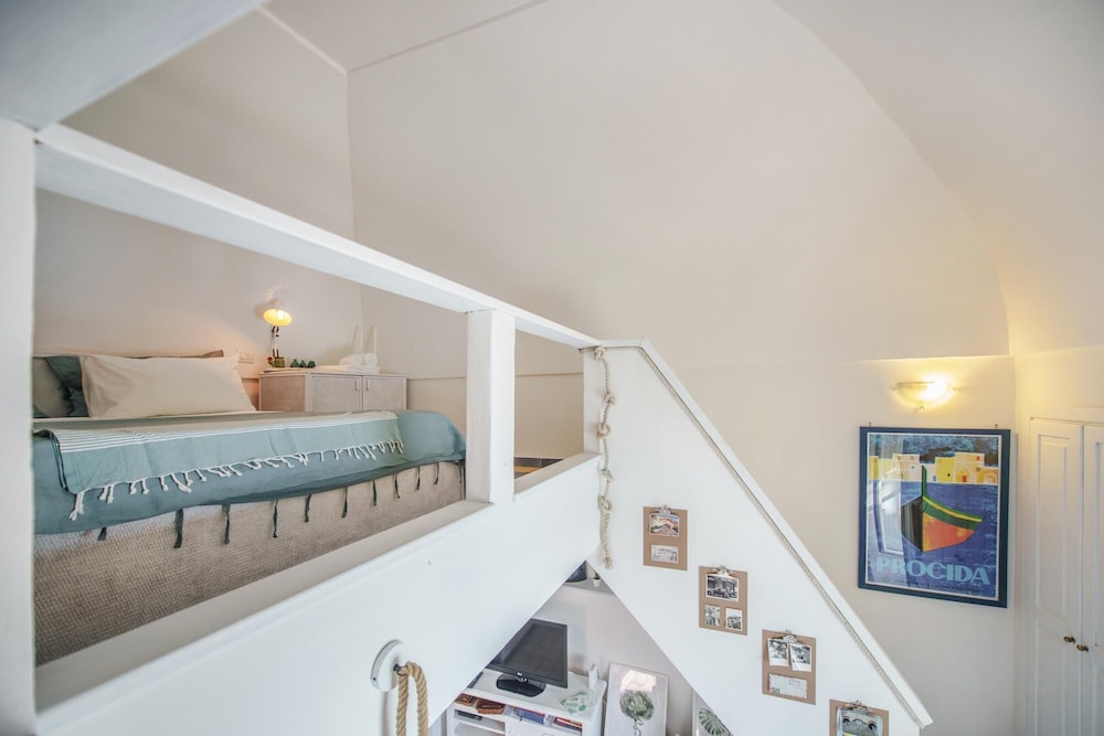 Corricella Sea Window photo 2