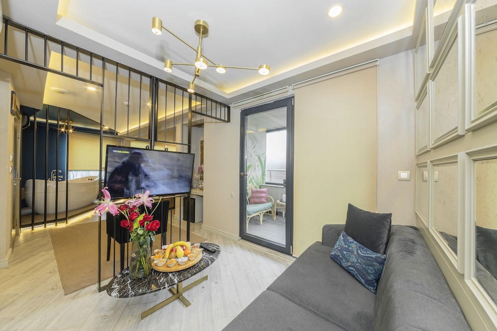 Ayramin Deluxe Hotel - Image 90