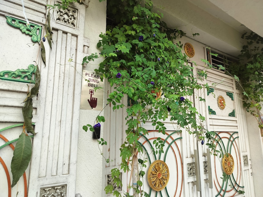 Narayans Residency