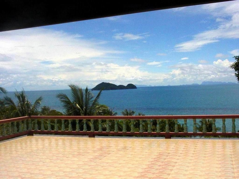 Golden Hill Resort