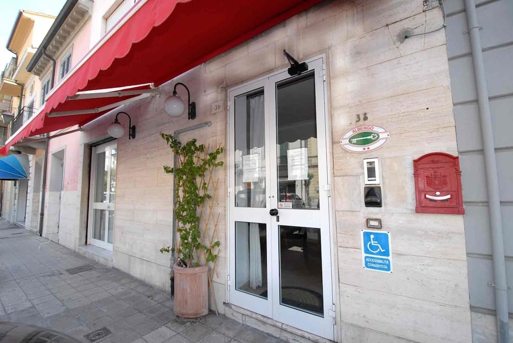 Hotel Luana - Image 1