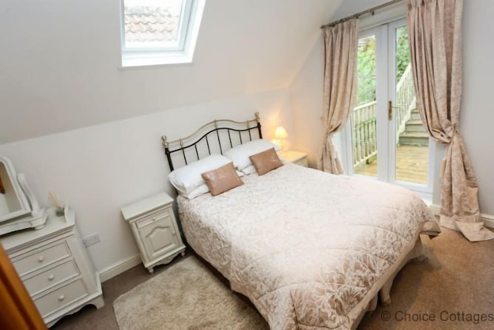 Braunton April Cottage 3 Bedrooms view 3