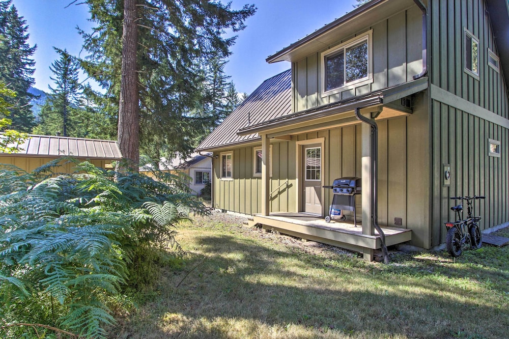 Cozy Hikers Getaway, 5 Mi to Mt Rainier Natl Park view 4