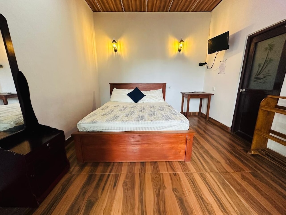 Ella Hide Forest Cottage