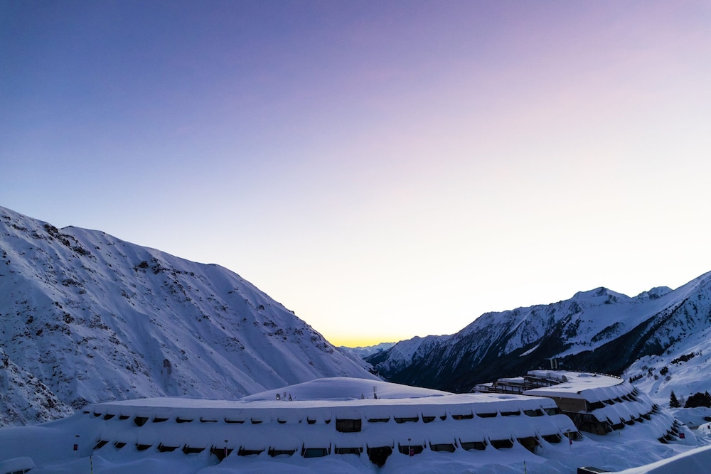 Auberge de Piau view 3