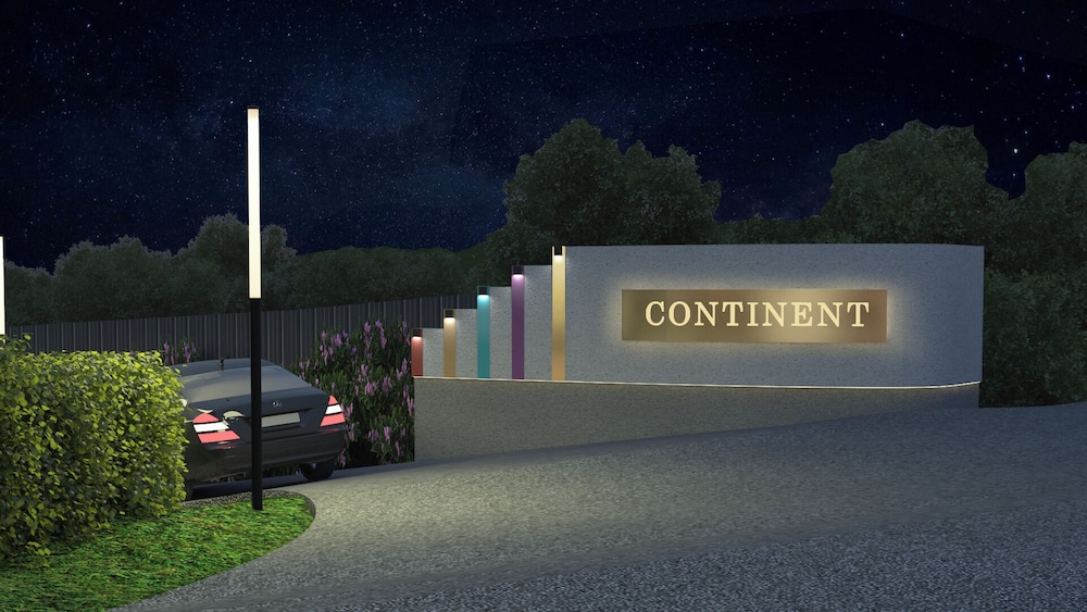 Continent Villas