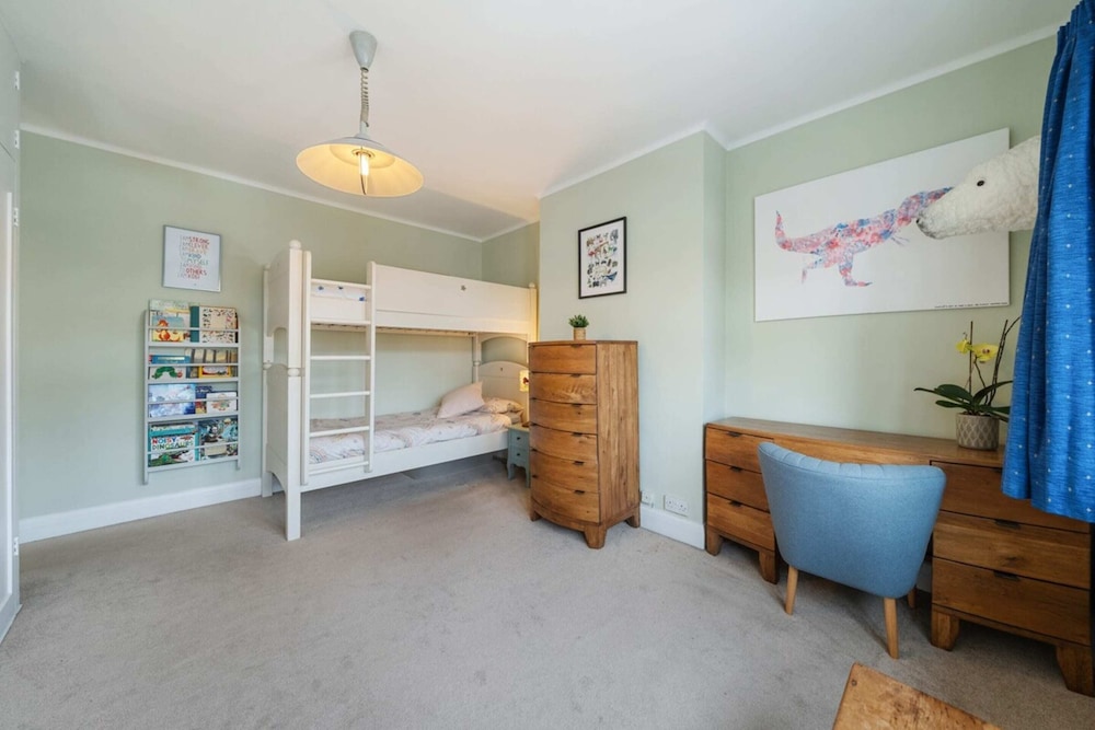 A Delightful 4-bedroom Home With a Private Garden